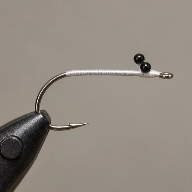 Schminnow, step 1: Secure the eyes